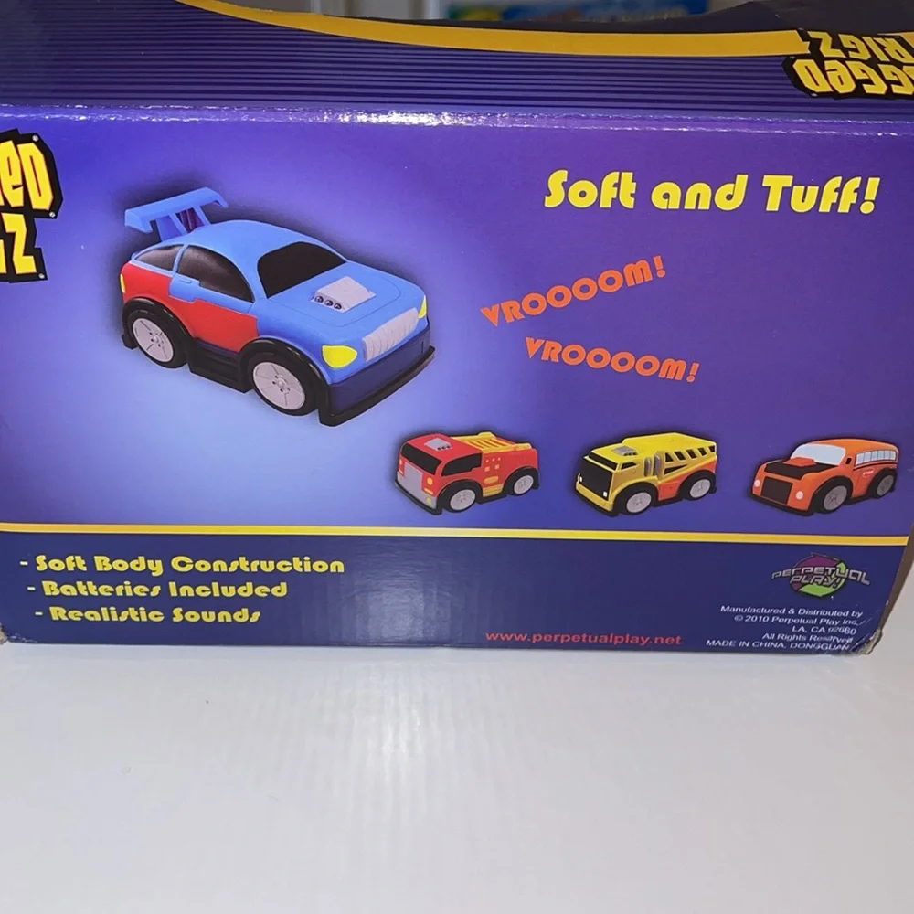 E10 Rugged Rigz car - Picture 2 of 2